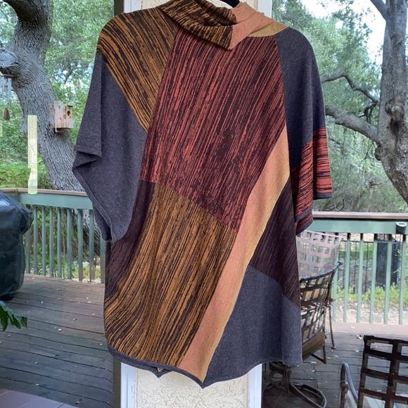 Curio Top - Picture 5 of 9